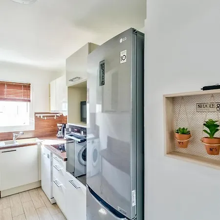 Apartment Chic And Spacious With Parking *