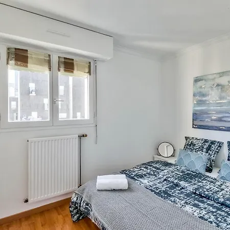Apartment Chic And Spacious With Parking
